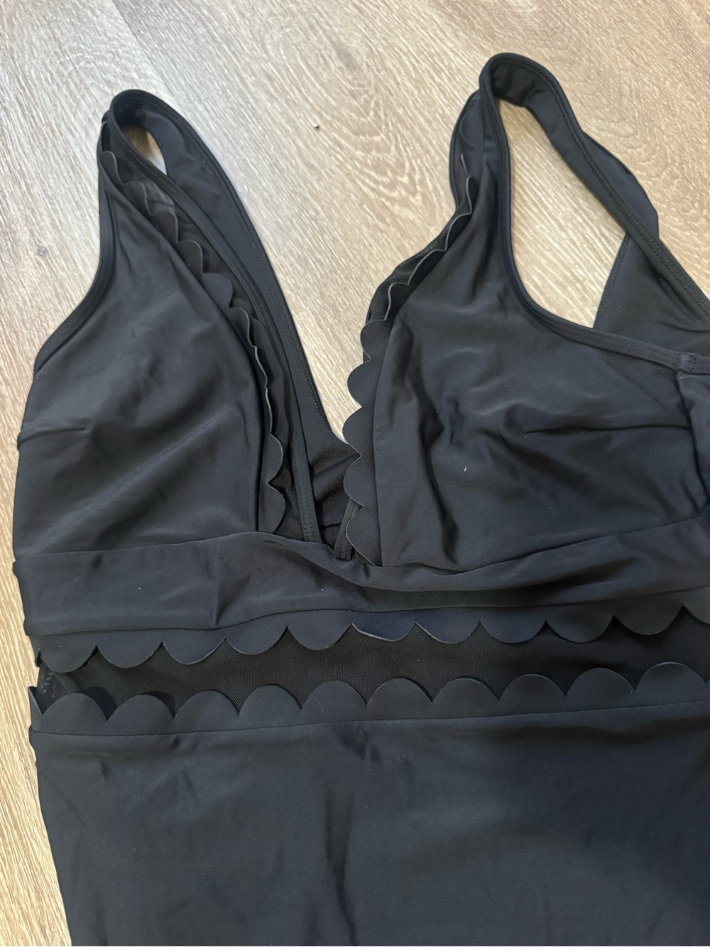 CUPSHE Black Scalloped Mesh One-Piece Swimsuit Women’s XL Tummy Control V-Neck - Picture 3 of 6